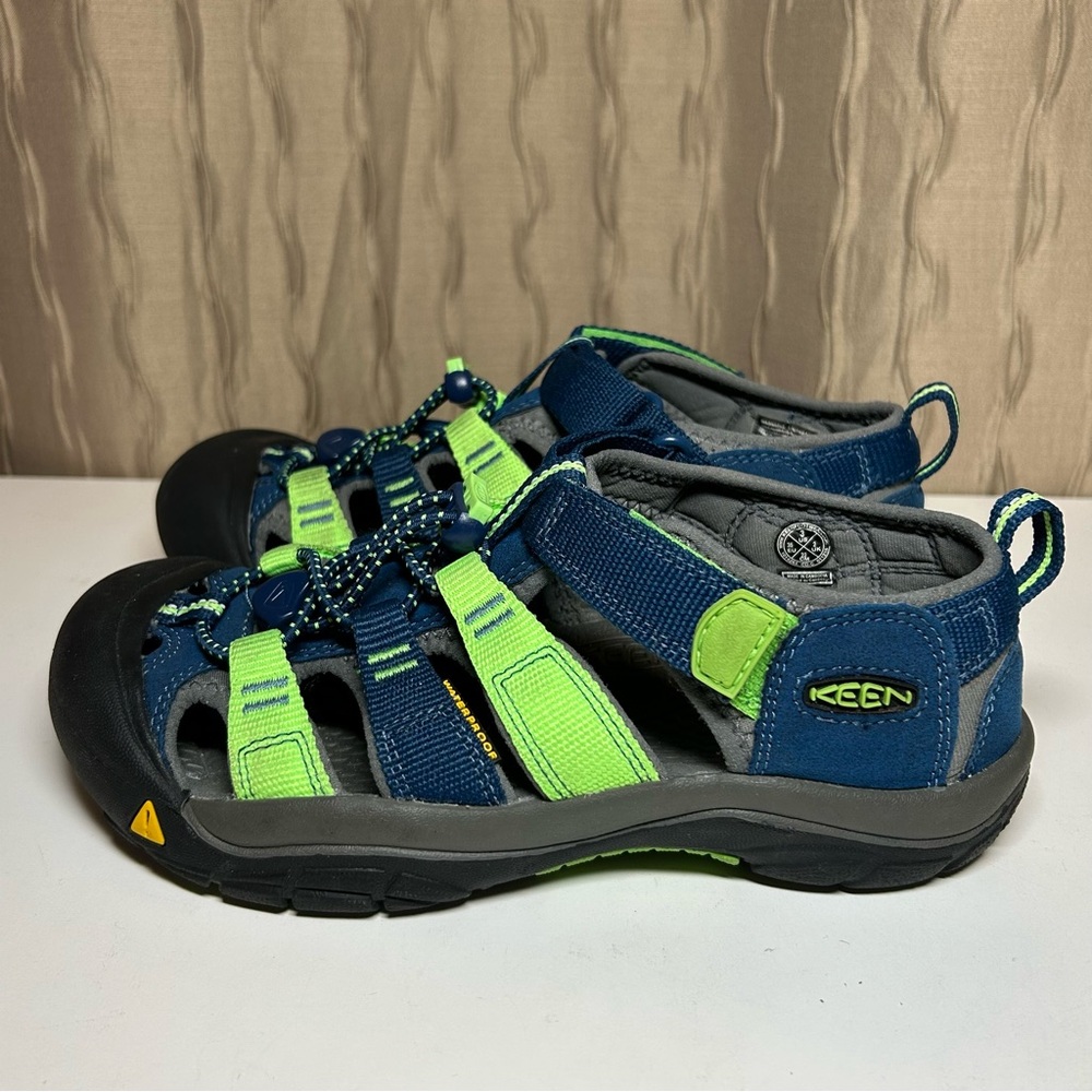 Keen Newport H2 Little Boy 3 Closed Toe Blue Green Bungee Gray Waterproof Unisex